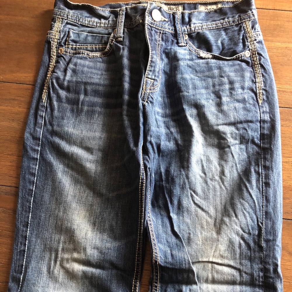 Buckle Jeans